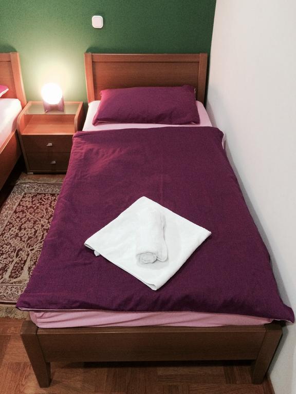 Guest House Seperic Ястребарско Екстериор снимка