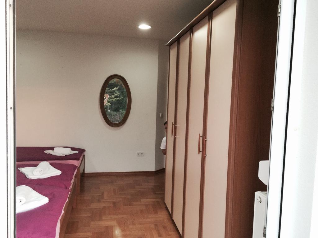 Guest House Seperic Ястребарско Екстериор снимка