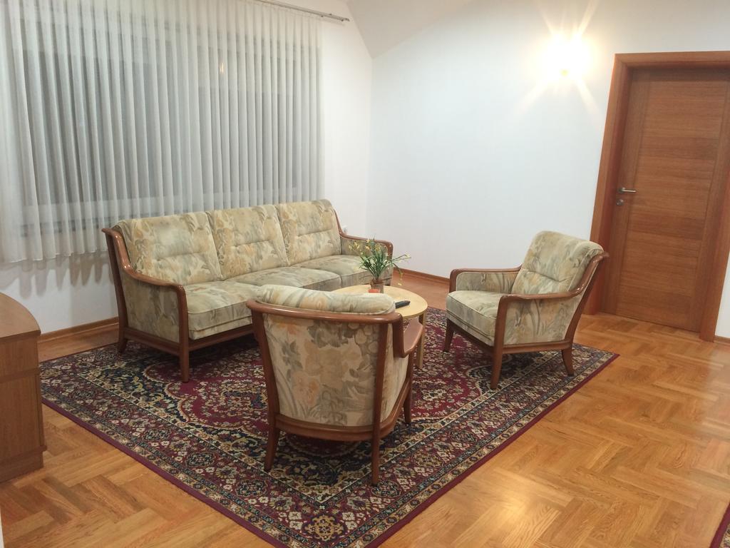 Guest House Seperic Ястребарско Стая снимка