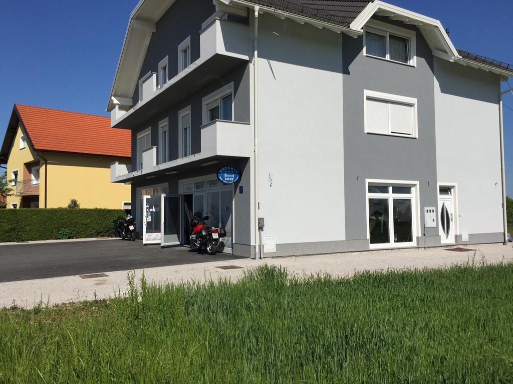 Guest House Seperic Ястребарско Стая снимка